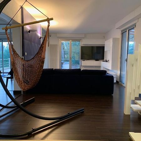 Maison Face A La Seine Bed & Breakfast Corbeil-Essonnes Bagian luar foto